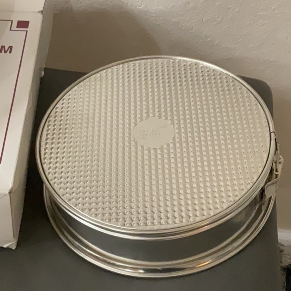 1993 Pampered Chef springform pan set - Picture 5 of 5